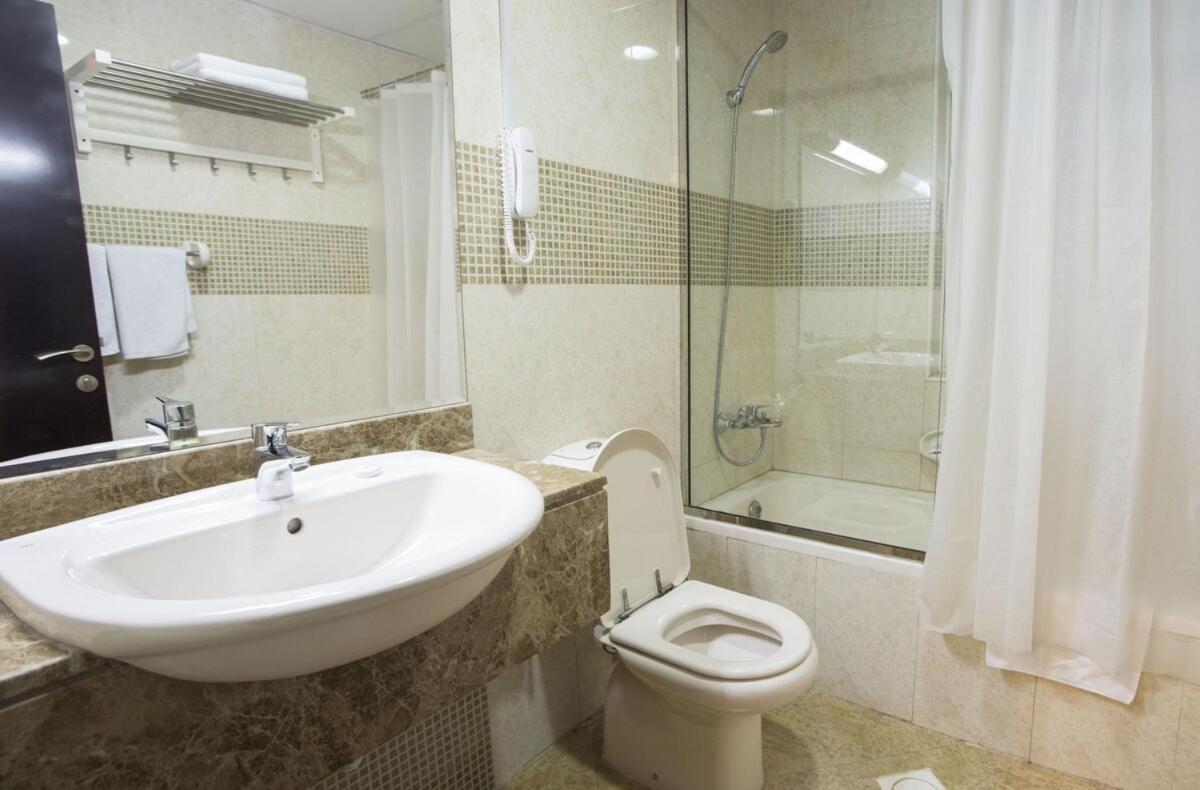 Executive Suite Room In Barsha 1 Near Moe Metro Dubai Esterno foto